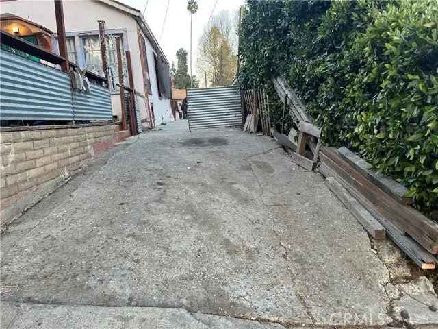 Multi-family house For Sale in 4407, Turquoise Street, Los Angeles, California