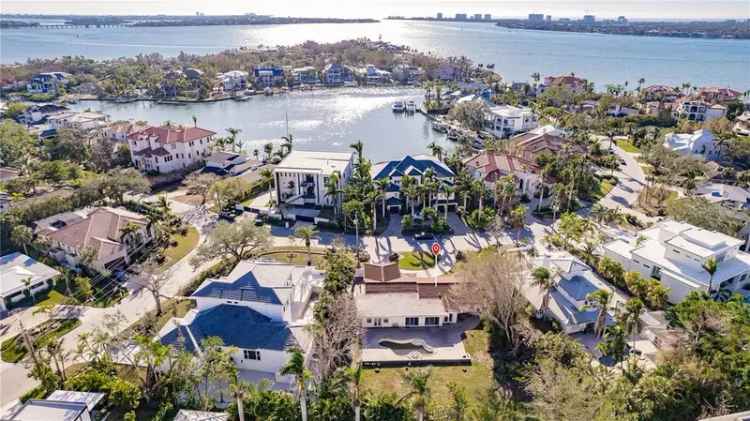 Single-family house For Sale in 1397, Harbor Drive, Sarasota, Florida