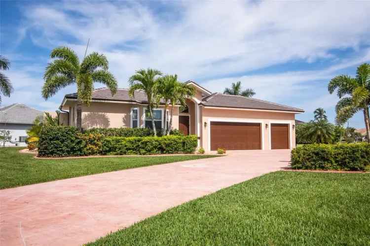 Single-family house For Sale in 300, Madrid Boulevard, Punta Gorda, Florida