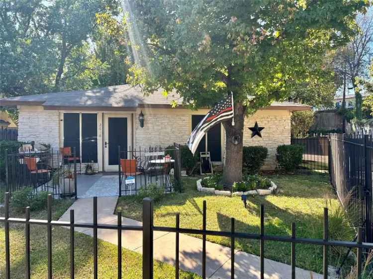 Duplex For Sale in Austin, Texas