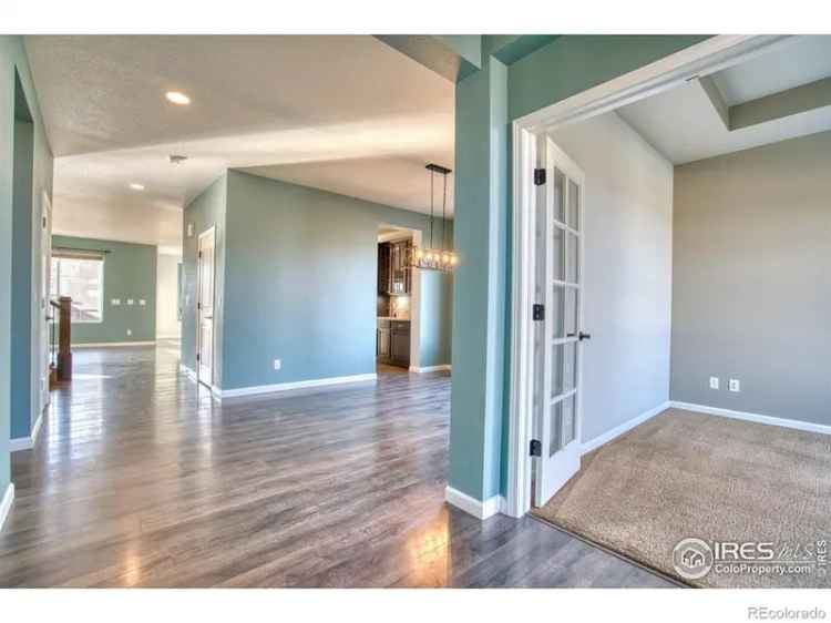 Single-family house For Sale in 6918, Purdue Avenue, Firestone, Colorado