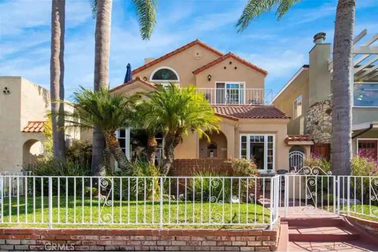 Single-family house For Sale in Long Beach, California