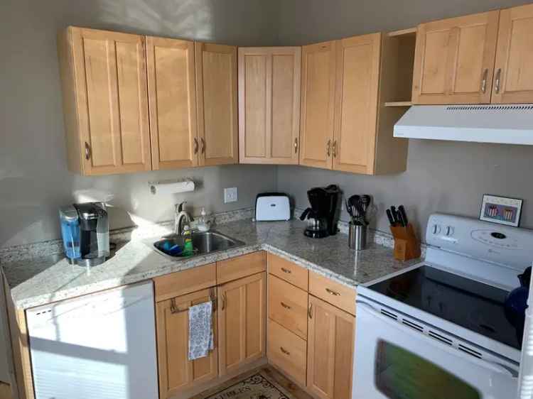 Furnished Apartment near Kettle Cove Beach