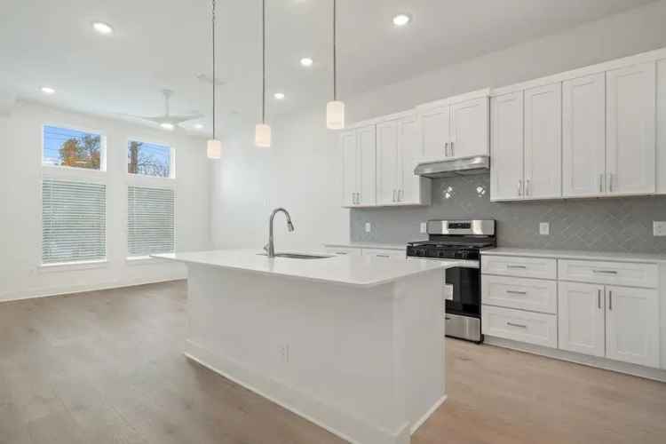 Condo For Sale in 200, West 56th Street, Austin, Texas