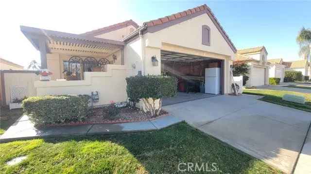 Single-family house For Sale in 28289, Valombrosa Drive, Menifee, California