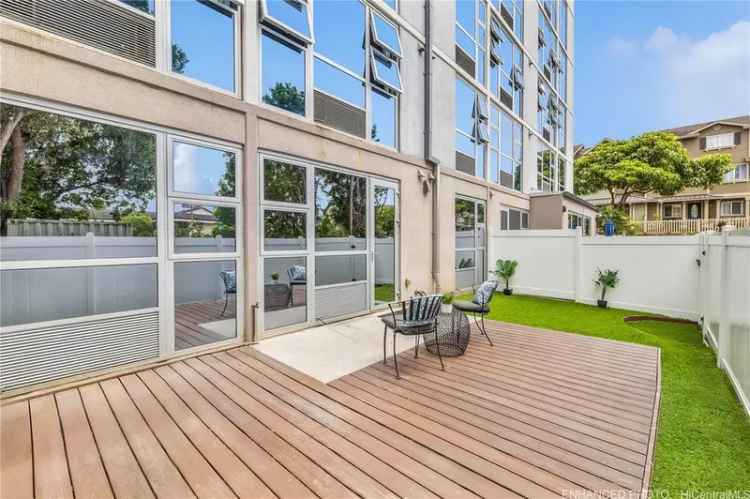 Condo For Sale in Honolulu, Hawaii