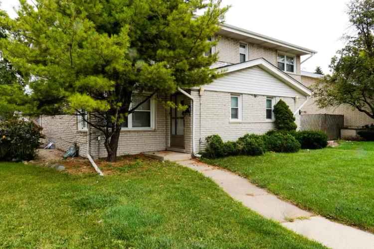 Multi-family house For Sale in 1239, South Mannheim Road, Westchester, Illinois