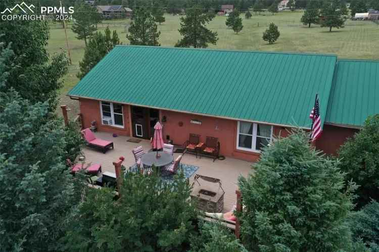 Single-family house For Sale in Florissant, Colorado