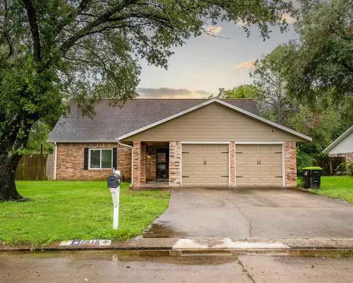 Single-family house For Sale in Texas