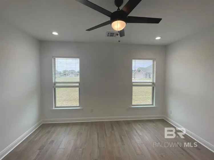 Single-family house For Sale in Foley, Alabama