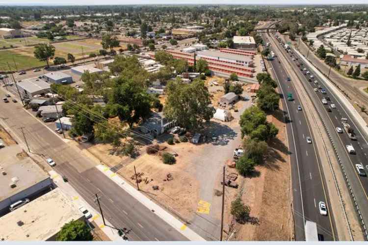 Single-family house For Sale in Lodi, California