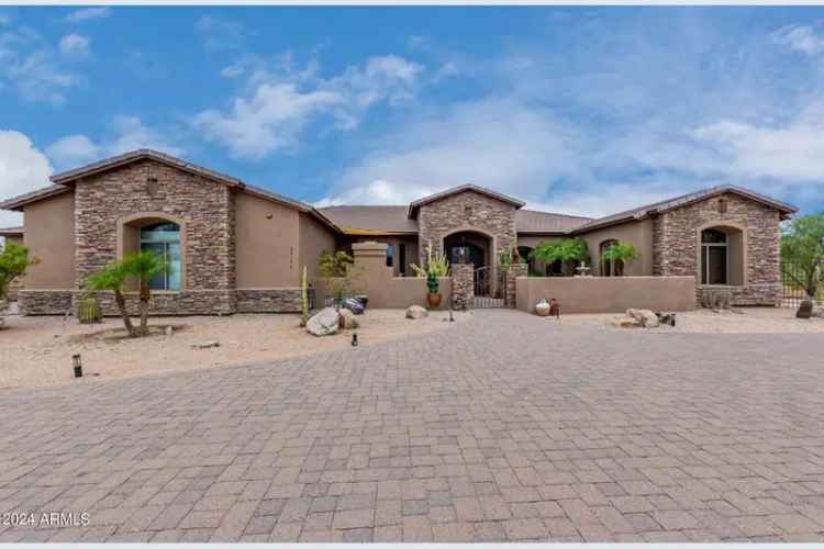 Single-family house For Sale in 35140, North 52nd Place, Cave Creek, Arizona