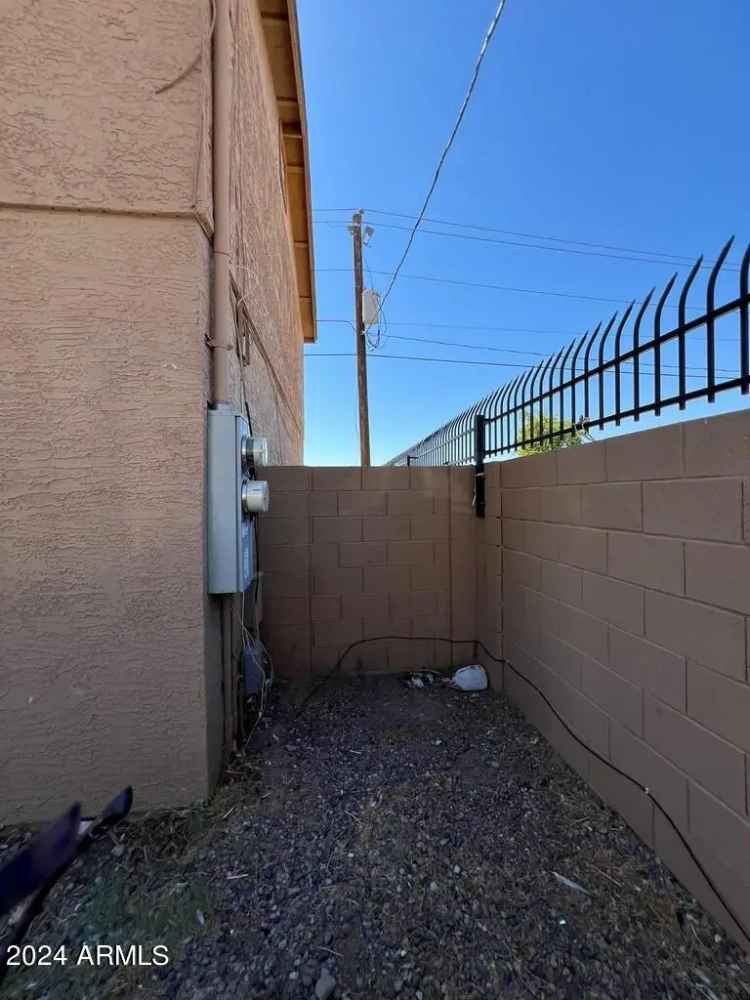 Multi-family house For Sale in 1448, South 13th Avenue, Phoenix, Arizona