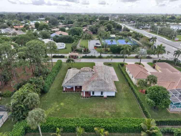 Single-family house For Sale in 100, North Country Club Boulevard, Atlantis, Florida