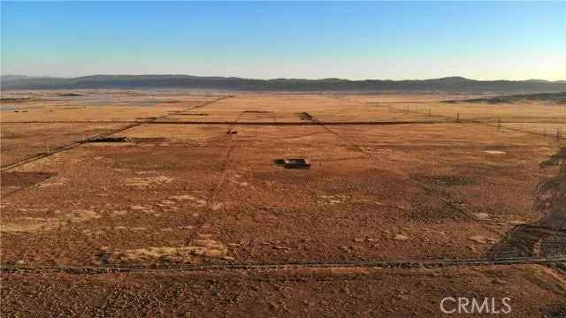 Land For Sale in Lancaster, California