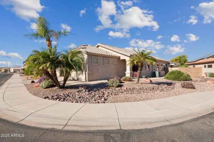 Single-family house For Sale in 18056, West Buena Vista Drive, Surprise, Arizona