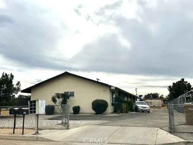 Multi-family house For Sale in 16077, Juniper Street, Hesperia, California