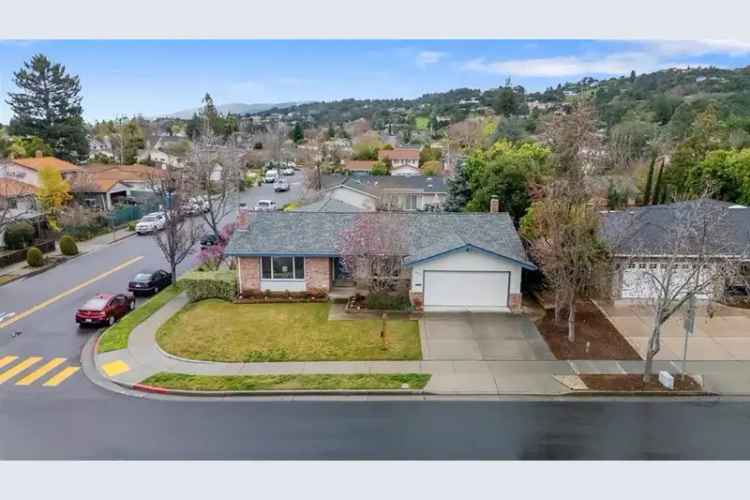 Single-family house For Sale in 21836, Hyannisport Drive, Cupertino, California