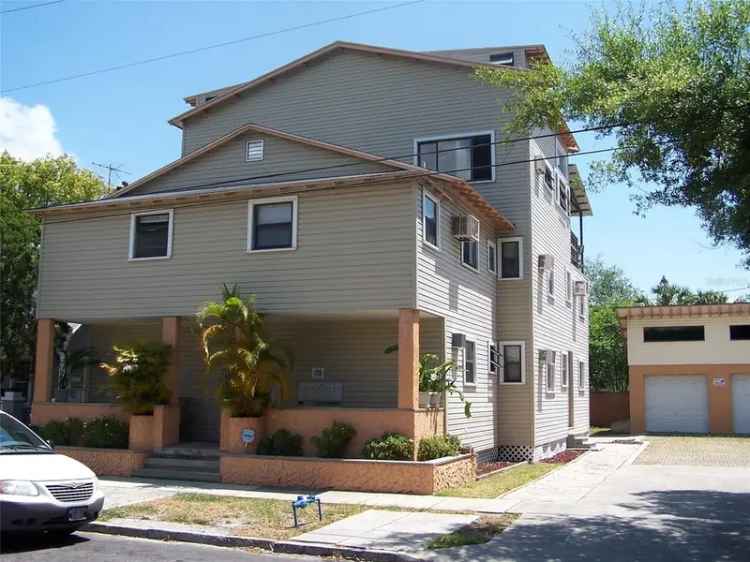 Multi-family house For Sale in 547, Grove Street North, Saint Petersburg, Florida