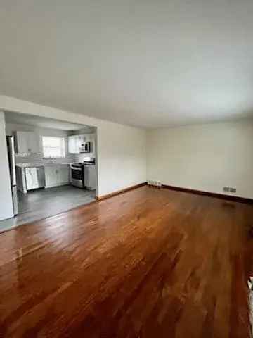 Luxury Apartment for Rent Near Grandview Ave