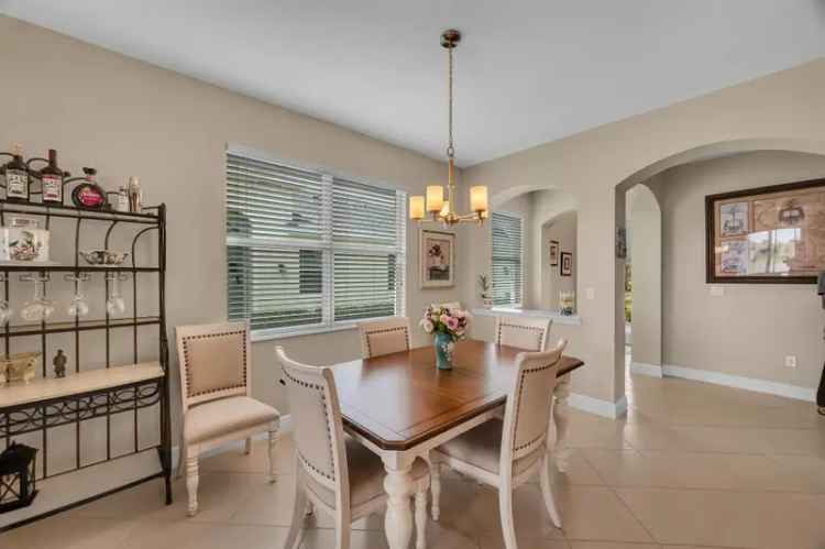 House For Sale in Port Saint Lucie, Florida