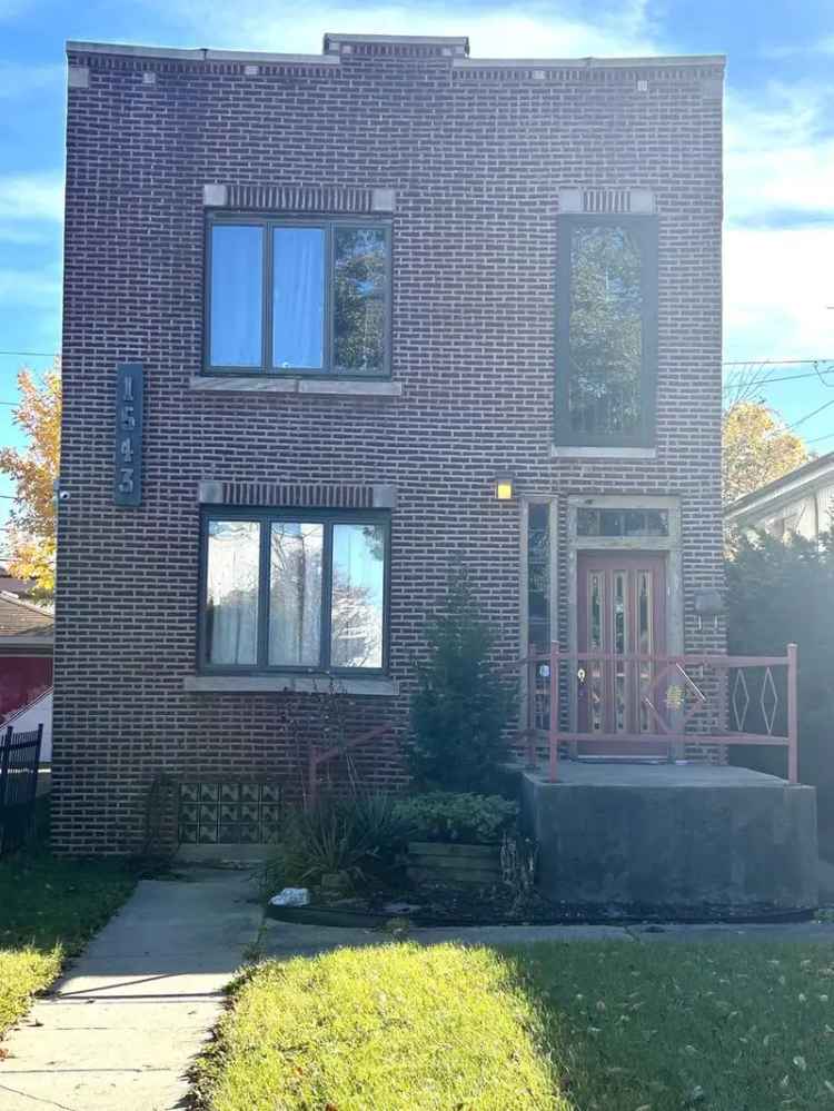 Multi-family house For Sale in 1543, West 120th Street, Chicago, Illinois