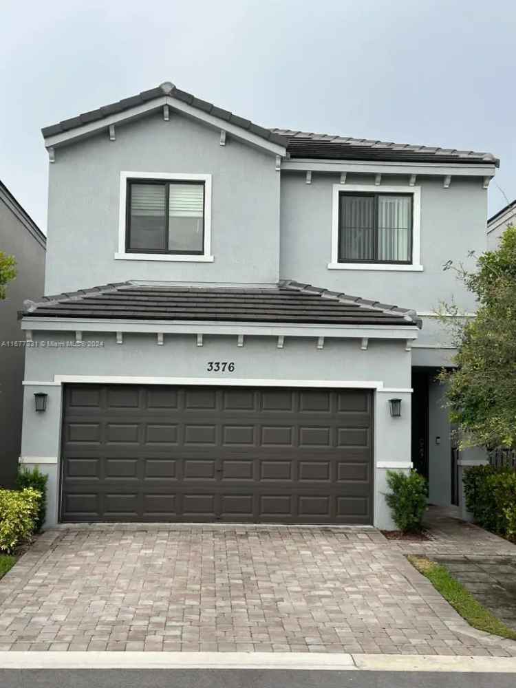 Single-family house For Sale in Pompano Beach, Florida