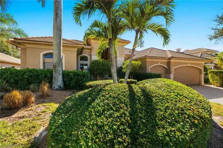 Single-family house For Sale in Bonita Springs, Florida