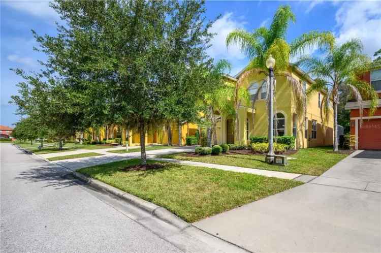 Single-family house For Sale in 221, Las Fuentes Drive, Kissimmee, Florida