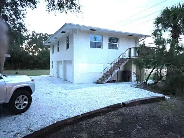 Single-family house For Sale in Saint Petersburg, Florida