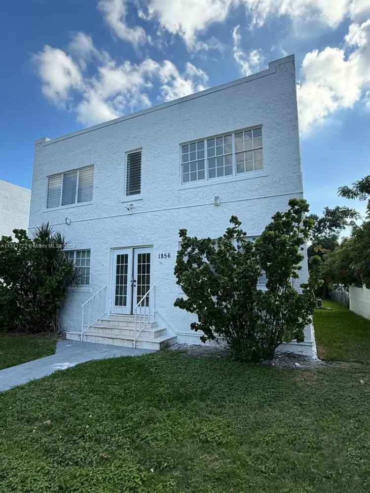 Multi-family house For Sale in 1852, Southwest 22nd Terrace, Miami, Florida