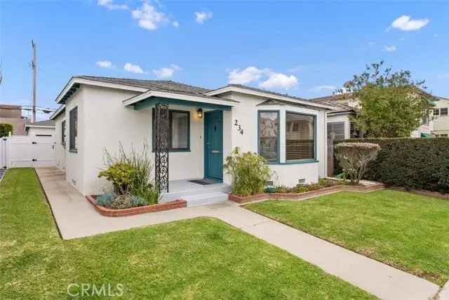 Single-family house For Sale in Long Beach, California