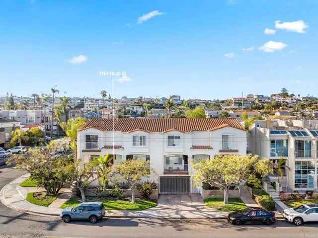 Single-family house For Sale in 3104, Hugo Street, San Diego, California