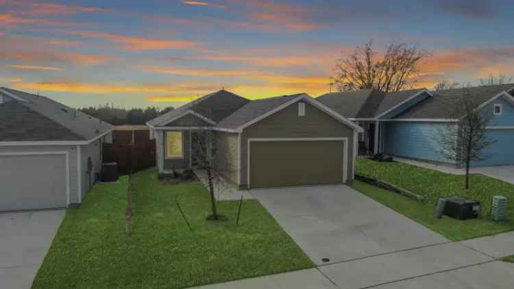 Home for Rent in Preserve at Honey Creek McKinney ISD