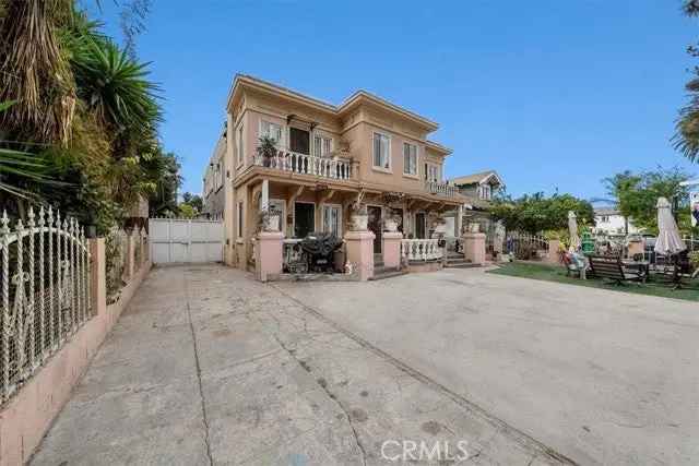 Multi-family house For Sale in Los Angeles, California