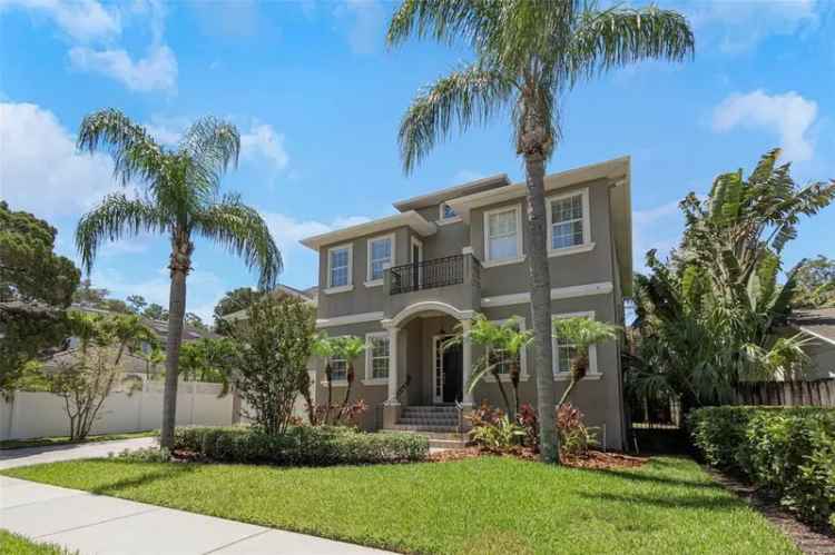 Single-family house For Sale in Tampa, Florida