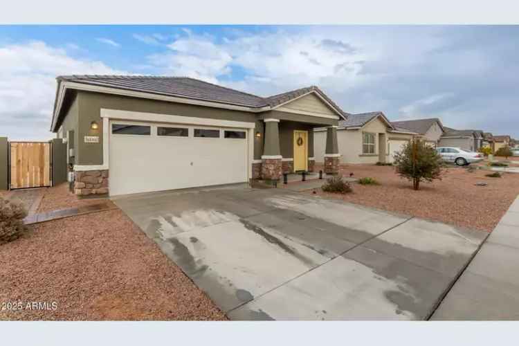 Single-family house For Sale in 36060, West Santa Clara Avenue, Maricopa, Arizona