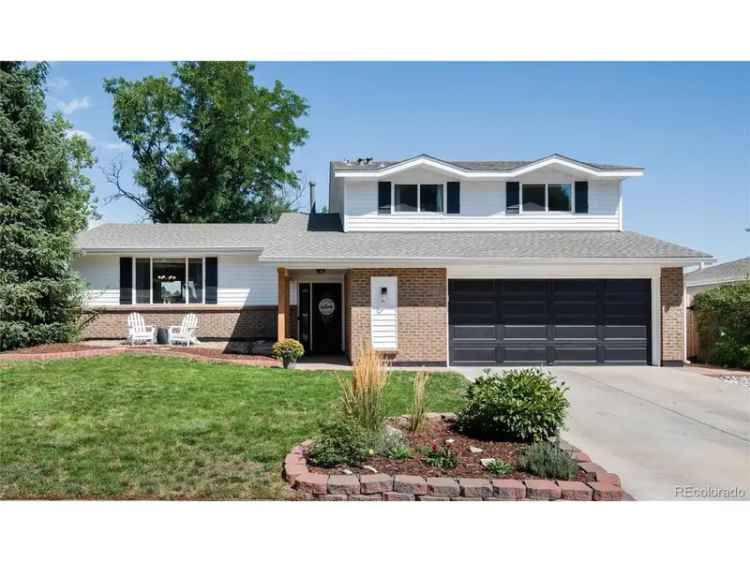 Single-family house For Sale in 7311, West Weaver Place, Littleton, Colorado