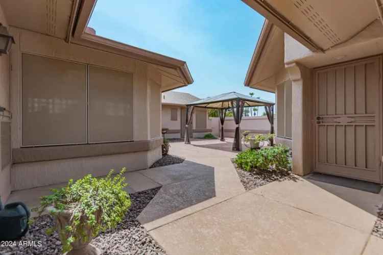 Single-family house For Sale in 14519, West Trading Post Drive, Sun City West, Arizona