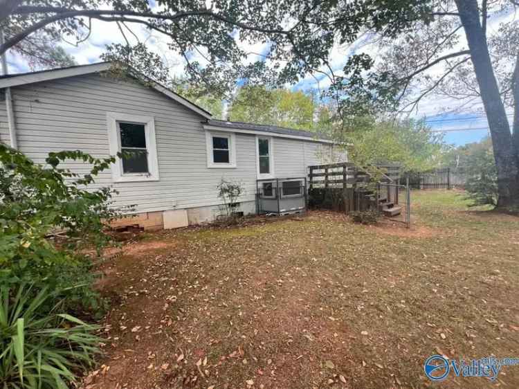 Single-family house For Sale in Huntsville, Alabama