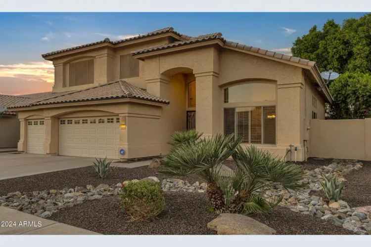 Single-family house For Sale in 1962, East Drake Drive, Tempe, Arizona