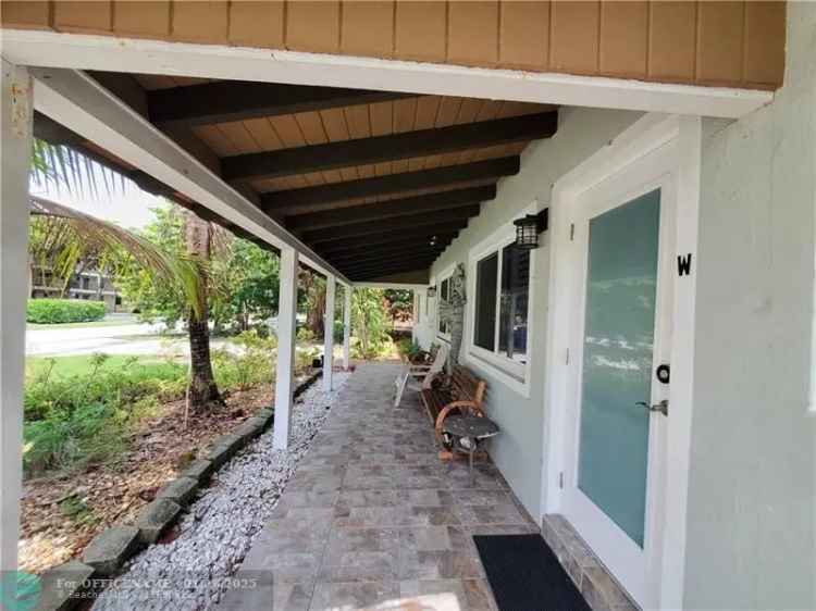 Multi-family house For Sale in 3204, Northeast 6th Street, Pompano Beach, Florida