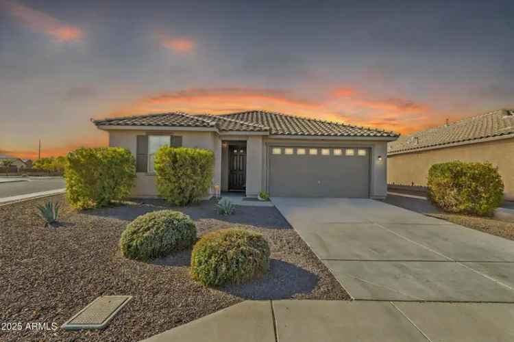 Single-family house For Sale in 7580, West Darrel Road, Phoenix, Arizona