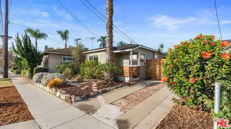 Single-family house For Sale in 1411, Ximeno Avenue, Long Beach, California