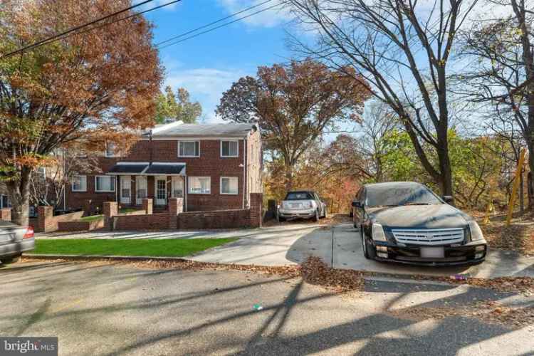 Multi-family house For Sale in 194, Joliet Street Southwest, Washington, District of Columbia