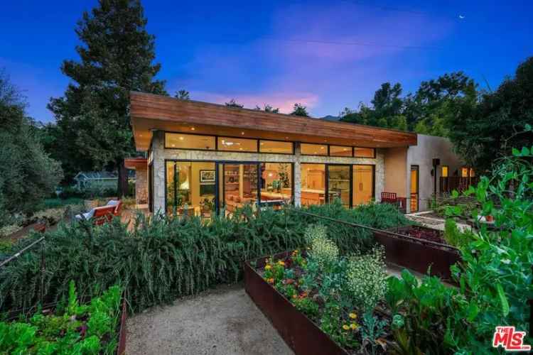 Single-family house For Sale in 1418, Bonnell Drive, Topanga, California