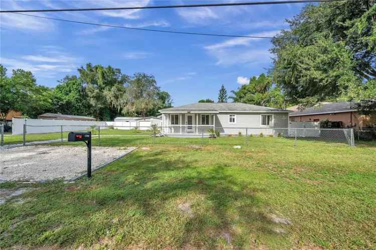 Single-family house For Sale in Tampa, Florida