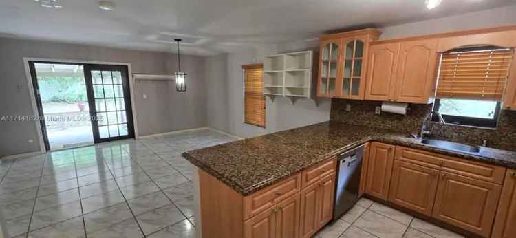 Single-family house For Sale in 136, Northwest 53rd Street, Miami, Florida