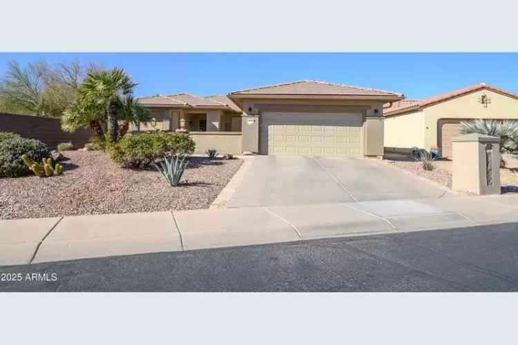 Single-family house For Sale in 20716, North Shadow Mountain Drive, Surprise, Arizona