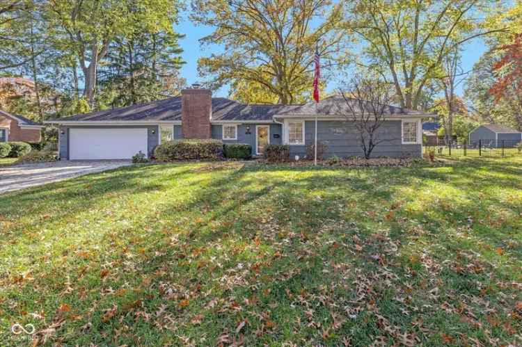 Single-family house For Sale in 1201, Oak Ridge Drive, Indianapolis, Indiana